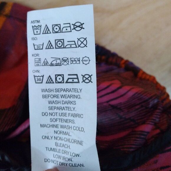 Brooks Run Happy Abstract Zipper Ultra Light Performance Windbreaker - Picture 6 of 8